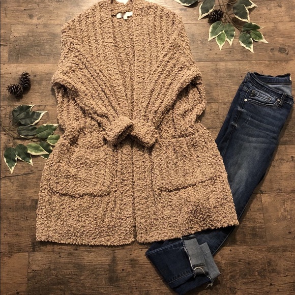 Sweaters - Cozy cardigan